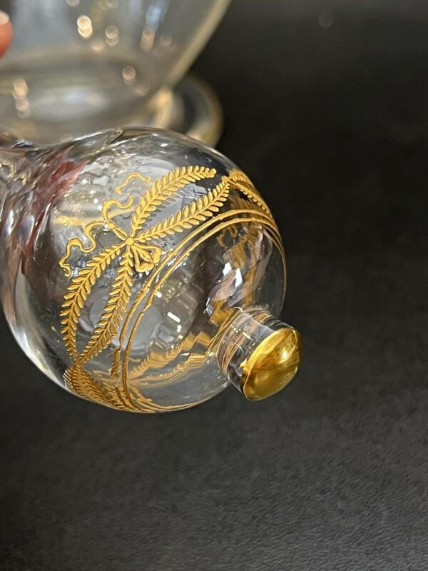Carafe à vin en cristal de Baccarat modèle “Byzantine doré “ – Image 13