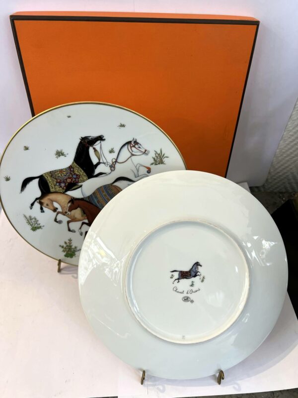 HERMÈS Paris - Plat/Assiette collection “Cheval d’Orient” – Image 6