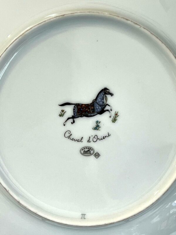 HERMÈS Paris - Plat/Assiette collection “Cheval d’Orient” – Image 7