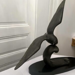 Art Deco- sculpture signée M.LEDUCQ- “Mouette volant sur les vagues”-