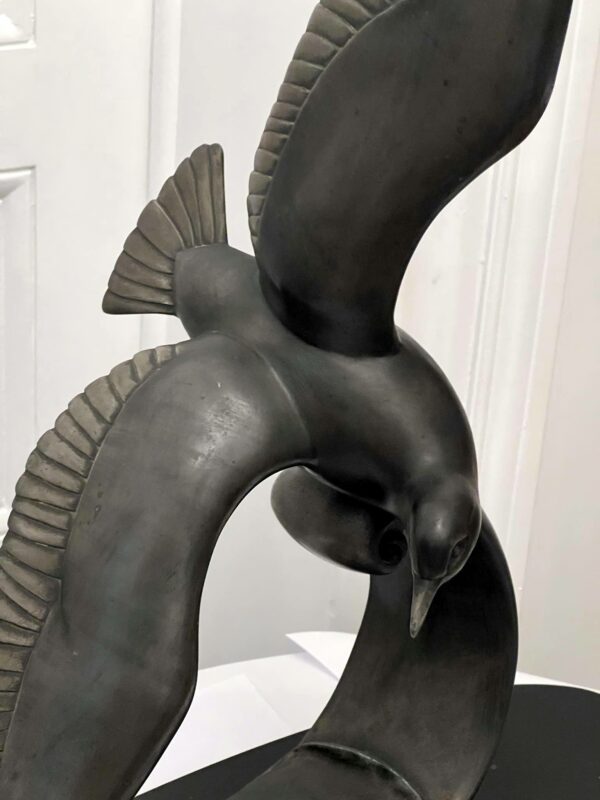 Art Deco- sculpture signée M.LEDUCQ-  “Mouette volant sur les vagues”- – Image 4