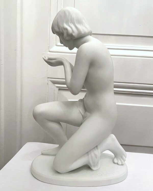 Kurt STEINER biscuit de porcelaine « Jeune femme agenouillée » – Image 4