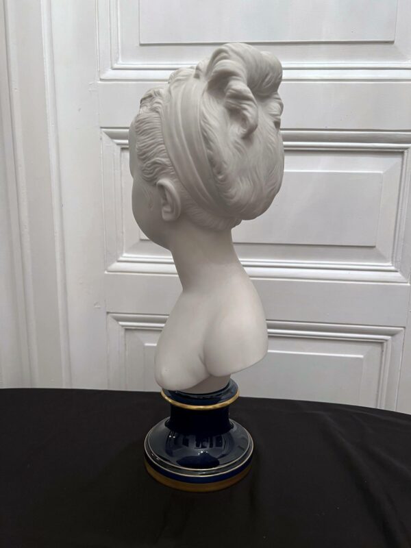 Buste de Louise Brongnard biscuit de porcelaine D’après Jean-Antoine HOUDON – Image 6