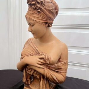 Buste de Madame Récamier en terre cuite patinée