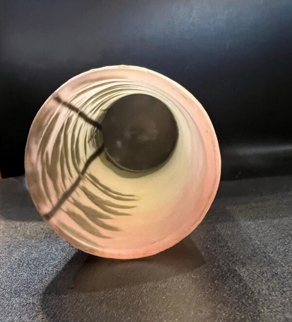 Legras Vase en verre à décor de paysage gravé à l’acide et peint à émail polychrome – Image 9