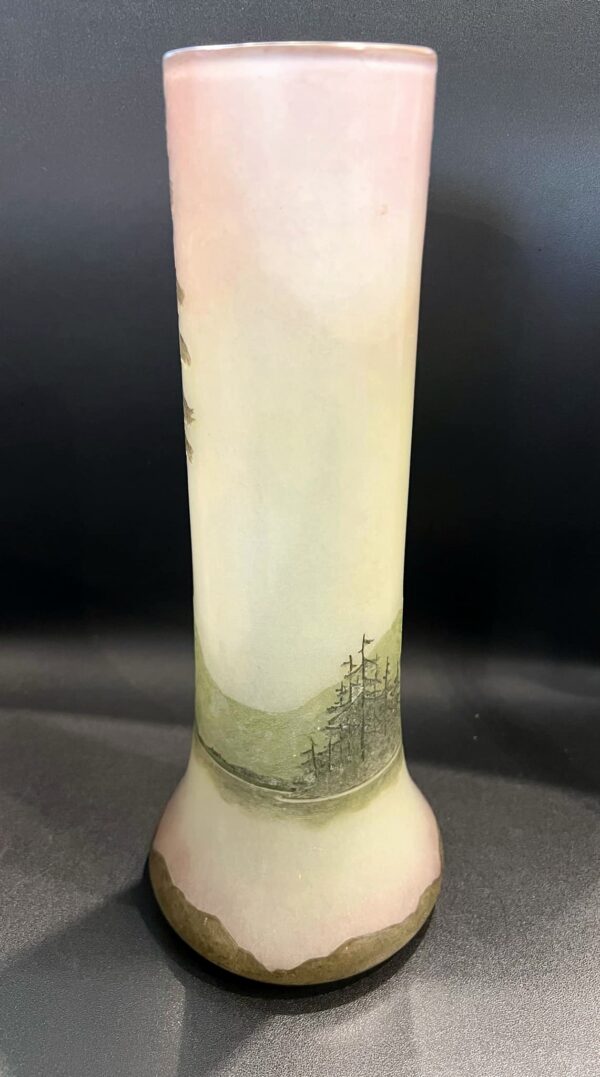 Legras Vase en verre à décor de paysage gravé à l’acide et peint à émail polychrome – Image 3