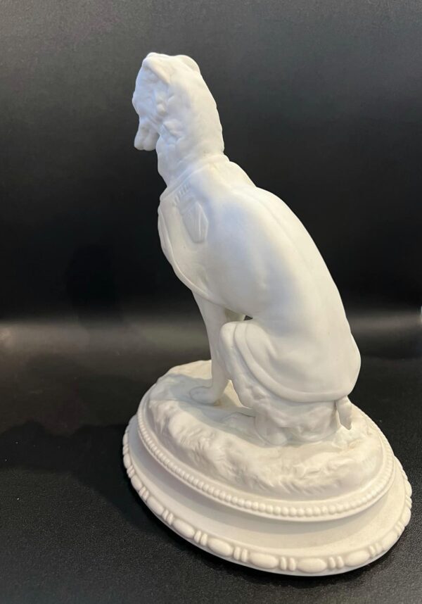 Statuette Lévrier en biscuit de porcelaine – Image 5