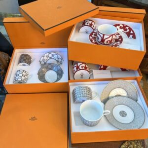HERMÈS Paris - coffret 2 tasses à thé/café et soucoupes en porcelaine