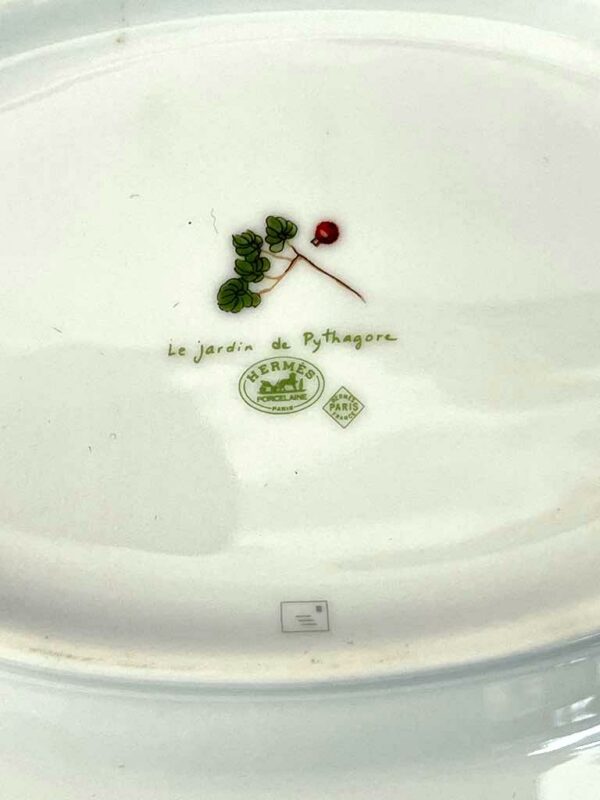 Hermès plat ovale  porcelaine décor «  Le jardin de Pythagore » – Image 4
