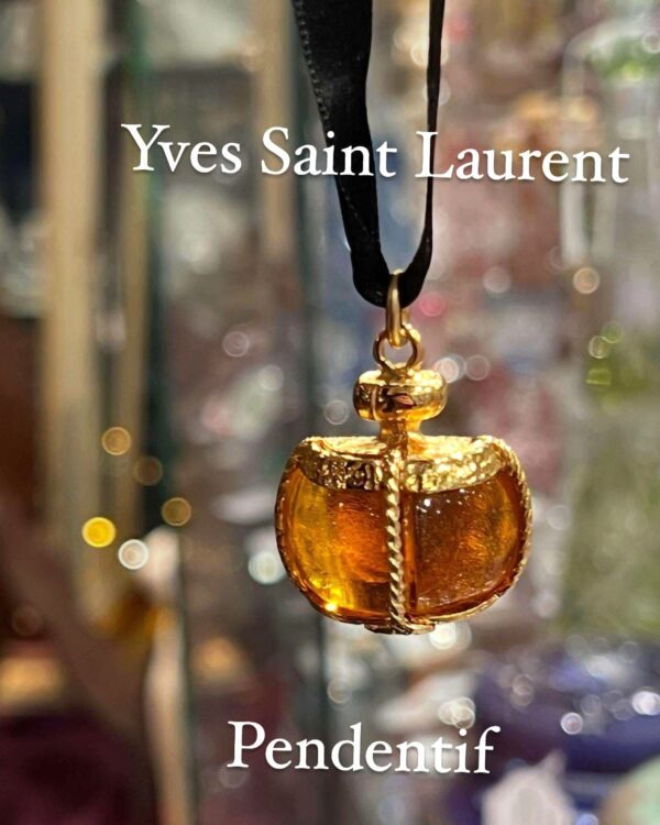 Yves Saint Laurent - Pendentif « flacon de parfum » doré