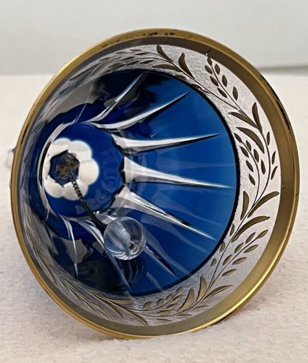 Clochette de table cristal clair doublé bleu de Saint-Louis – Image 5