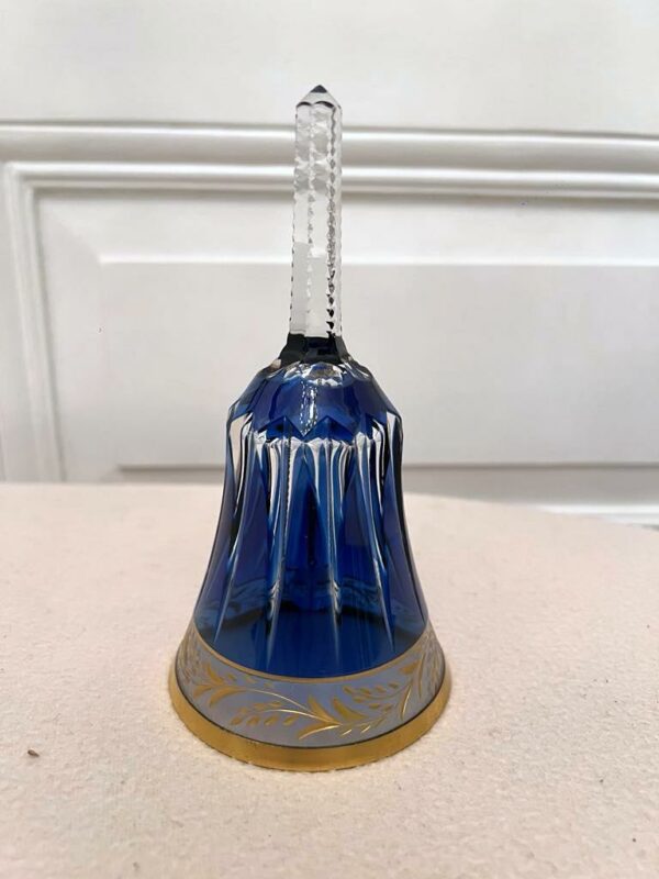 Clochette de table cristal clair doublé bleu de Saint Louis