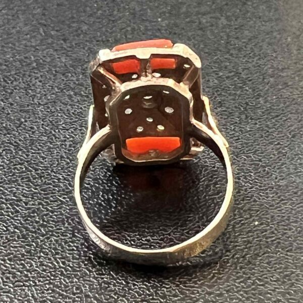 Bague Art Deco or rose 18ct sertie de brillants et corail – Image 7