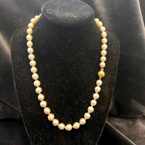Collier ras de cou, 47 perles baroques - fermoir or 18ct – Image 2
