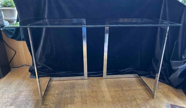 Console - table- bureau modulable, en métal chromé et tablette en verre fumé – Image 6