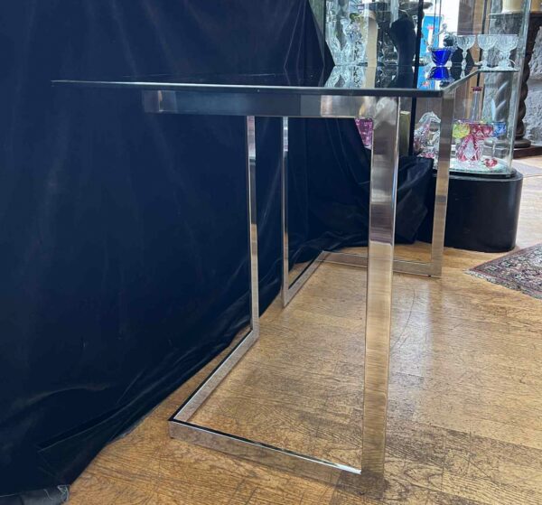 Console - table- bureau modulable, en métal chromé et tablette en verre fumé – Image 4