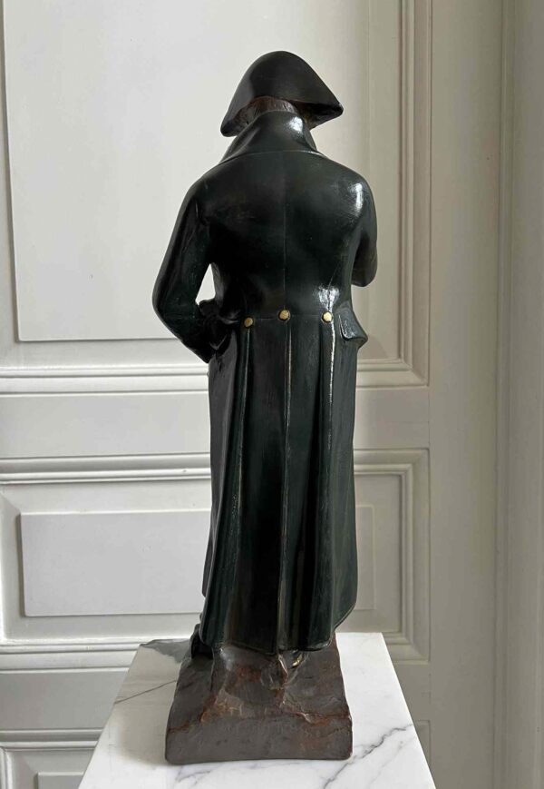 Grande statue de Napoléon, en résine peinte et patinée – Image 6