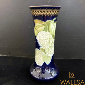 Rosenthal Vase en porcelaine à décor de fleurs blanches