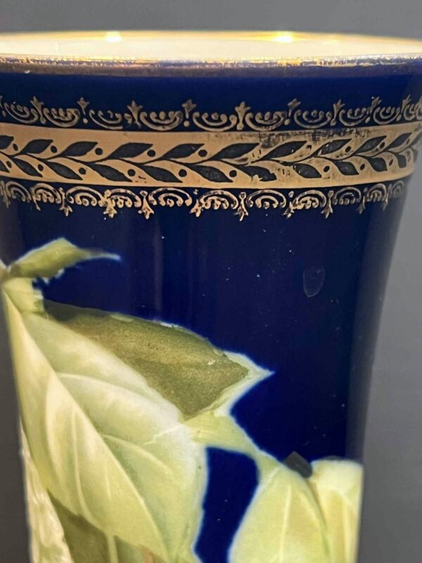 Rosenthal Vase en porcelaine à décor de fleurs  blanches – Image 7