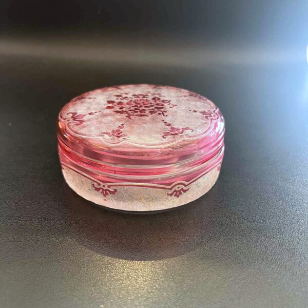 Boîte à poudre cristal VAL SAINT LAMBERT clair doublé rose à décor dégagé à l’acide – Image 10