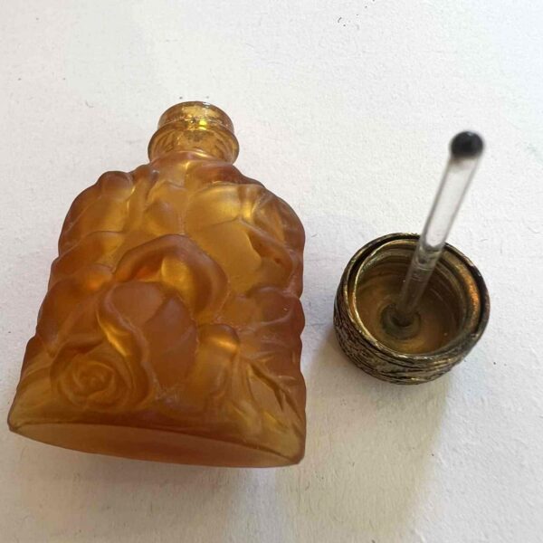 Flacon à parfum Art-Deco à décor de fleurs stylisées – Image 5