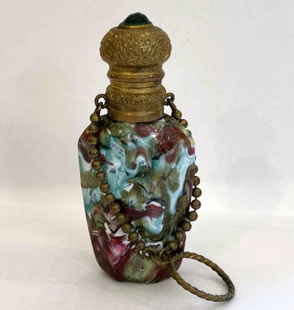 Flacon à parfum ou à sels avec sa chaînette de “châtelaine “