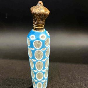 Flacon à sels en cristal overlay, époque milieu XIXeme siècle
