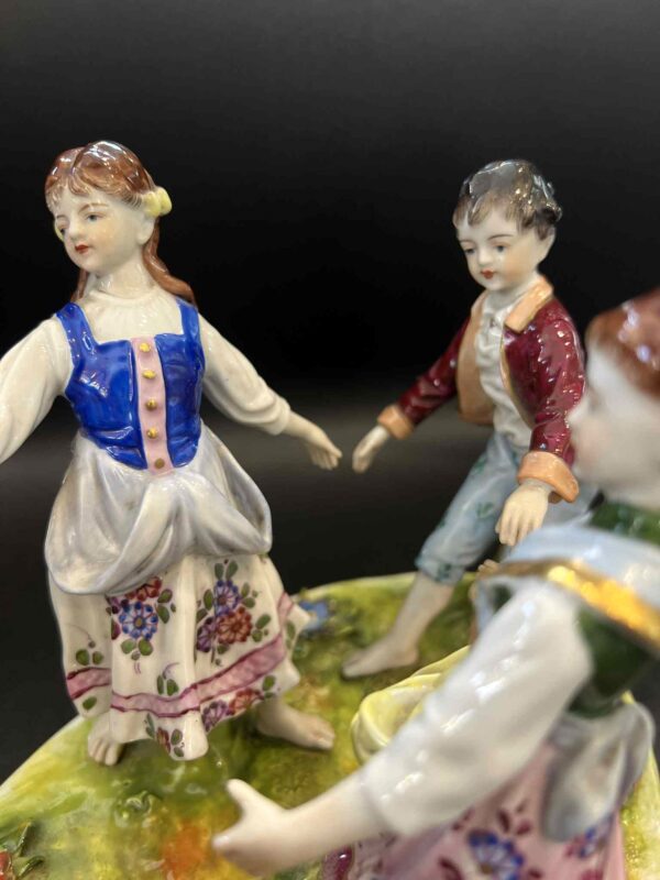 Groupe en porcelaine “Ronde enfantine"  Volkstedt thuringe – Image 4