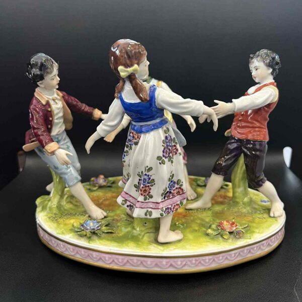 Groupe en porcelaine “Ronde enfantine"  Volkstedt thuringe – Image 2