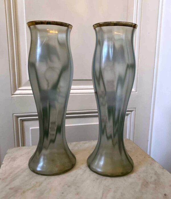 Paire de grands vases Art Nouveau en verre bleuté – Image 4