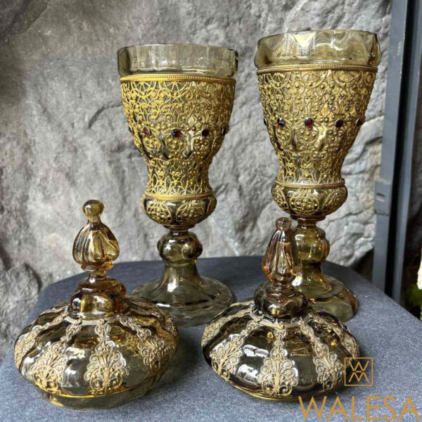 Paire de pokals en verre teinté topaze et monture en filigrane – Image 2