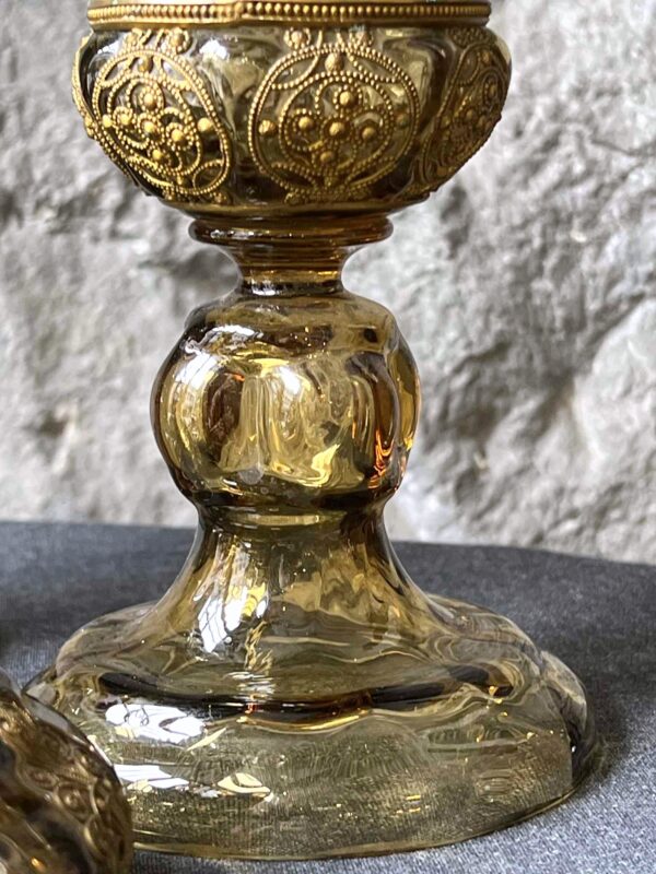 Paire de pokals en verre teinté topaze et monture en filigrane – Image 8