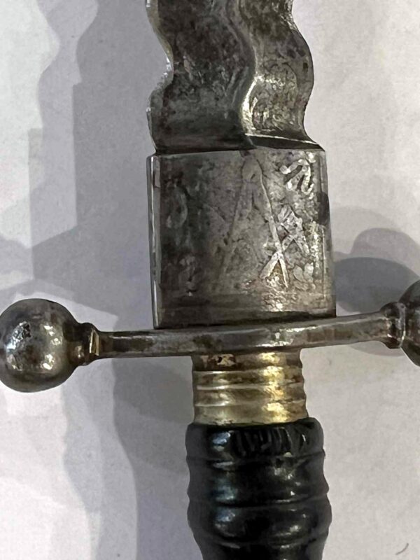 Poignard franc-maçon à lame flamboyante – Image 9