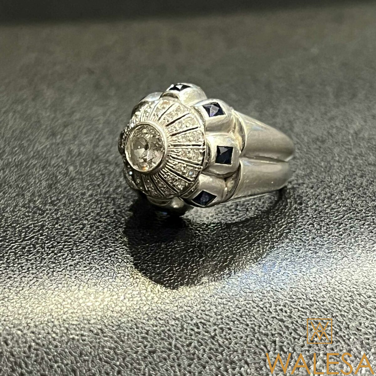 Bague en or blanc 18K sertie d’un diamant central – Image 5