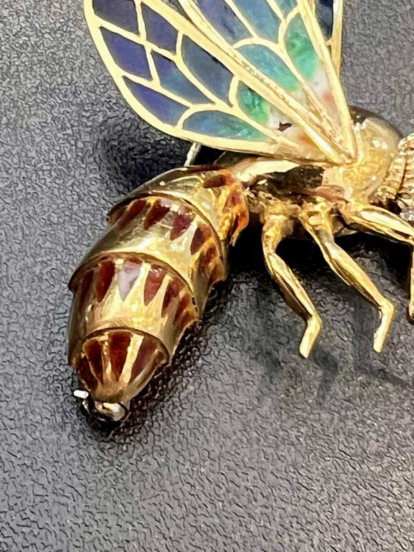 Broche « abeille » en or 18K, pierres précieuses et émail – Image 9