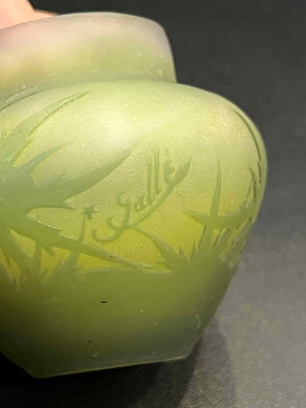 Emile GALLE - Nancy - Vase en verre multicouche à décor dégagé à l’acide – Image 3