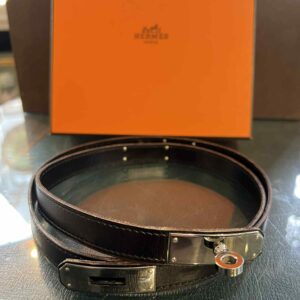 HERMÈS - ceinture modèle « Kelly 18 »