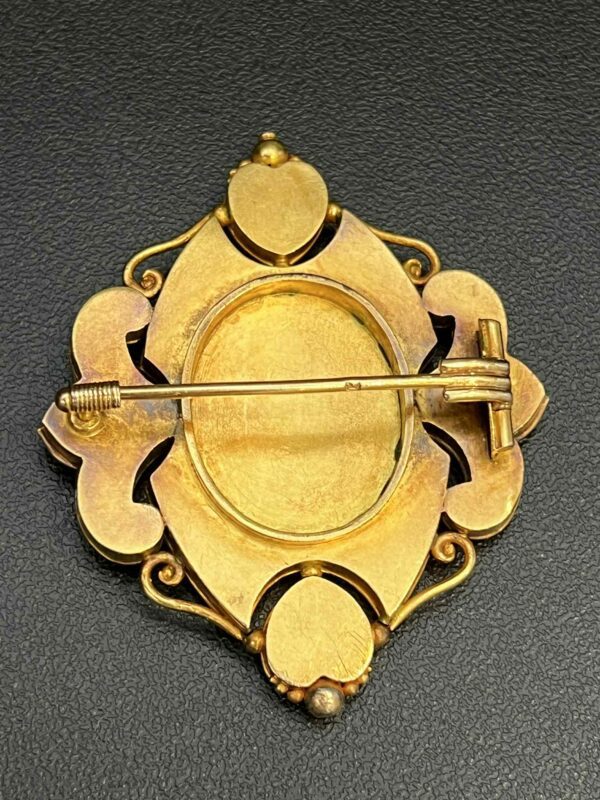 Broche « deux colombes » en micromosaïque et or jaune 21K – Image 16