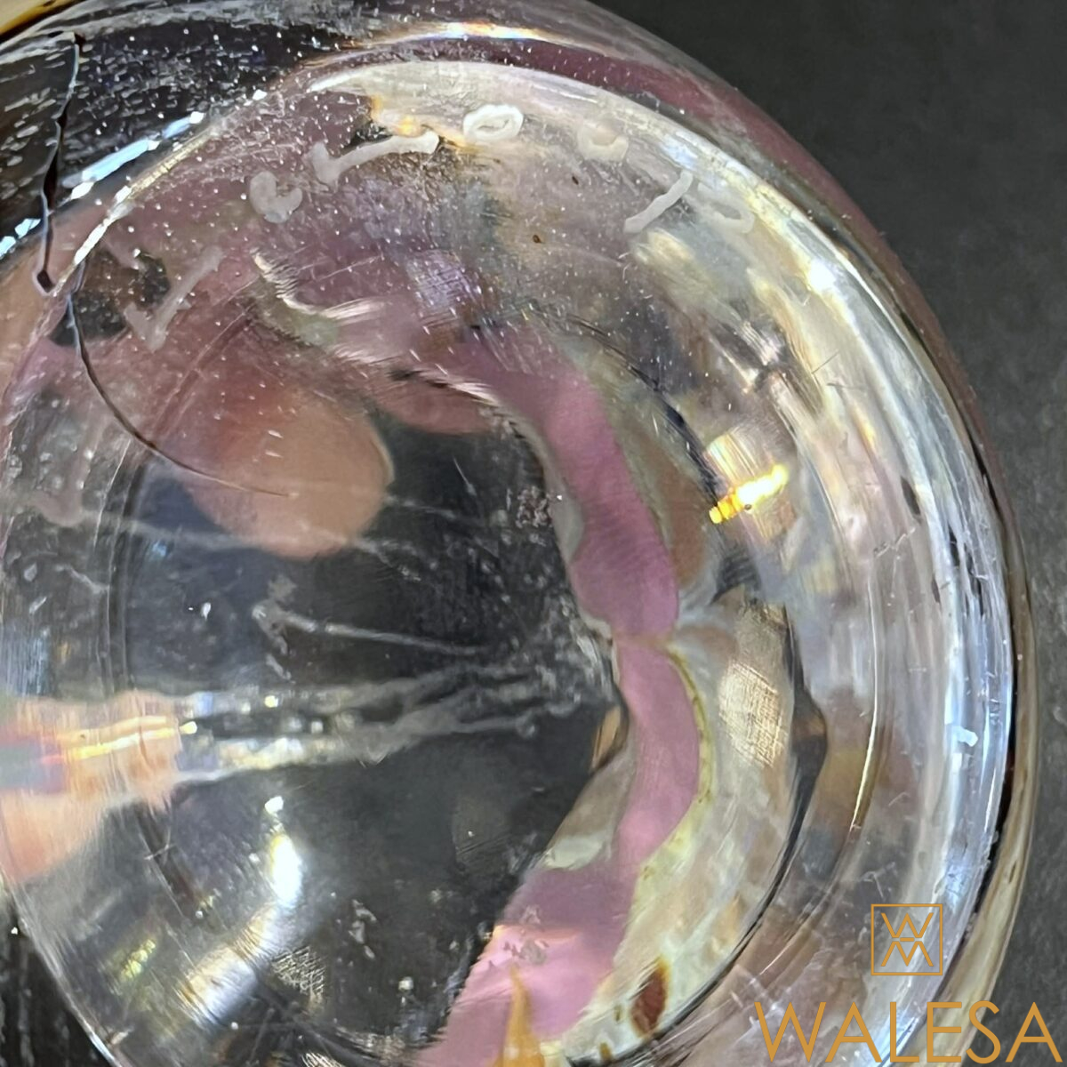 Louis Leloup presse papier en Cristal à décor d’oxydes métalliques – Image 6