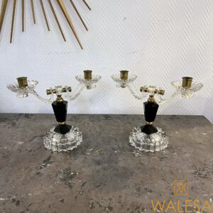 Paire de chandeliers à deux branches en verre pressé et lucite