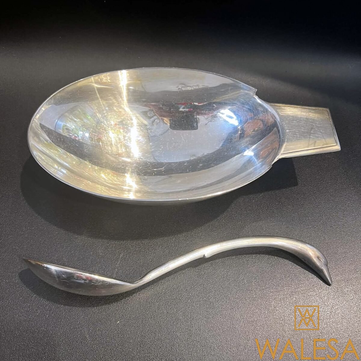 Argenterie CHRISTOFLE Collection Gallia - saucière « Cygne »