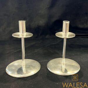 SAMBONET - Italie - paire de flambeaux-bougeoirs en métal argenté