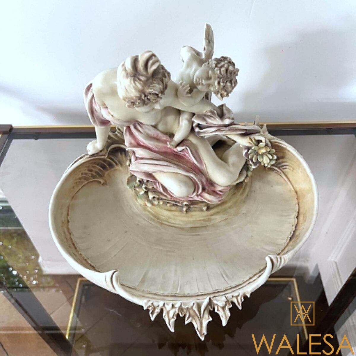 Amphora Austria - Coupe- vide-poches en biscuit de porcelaine polychrome – Image 3