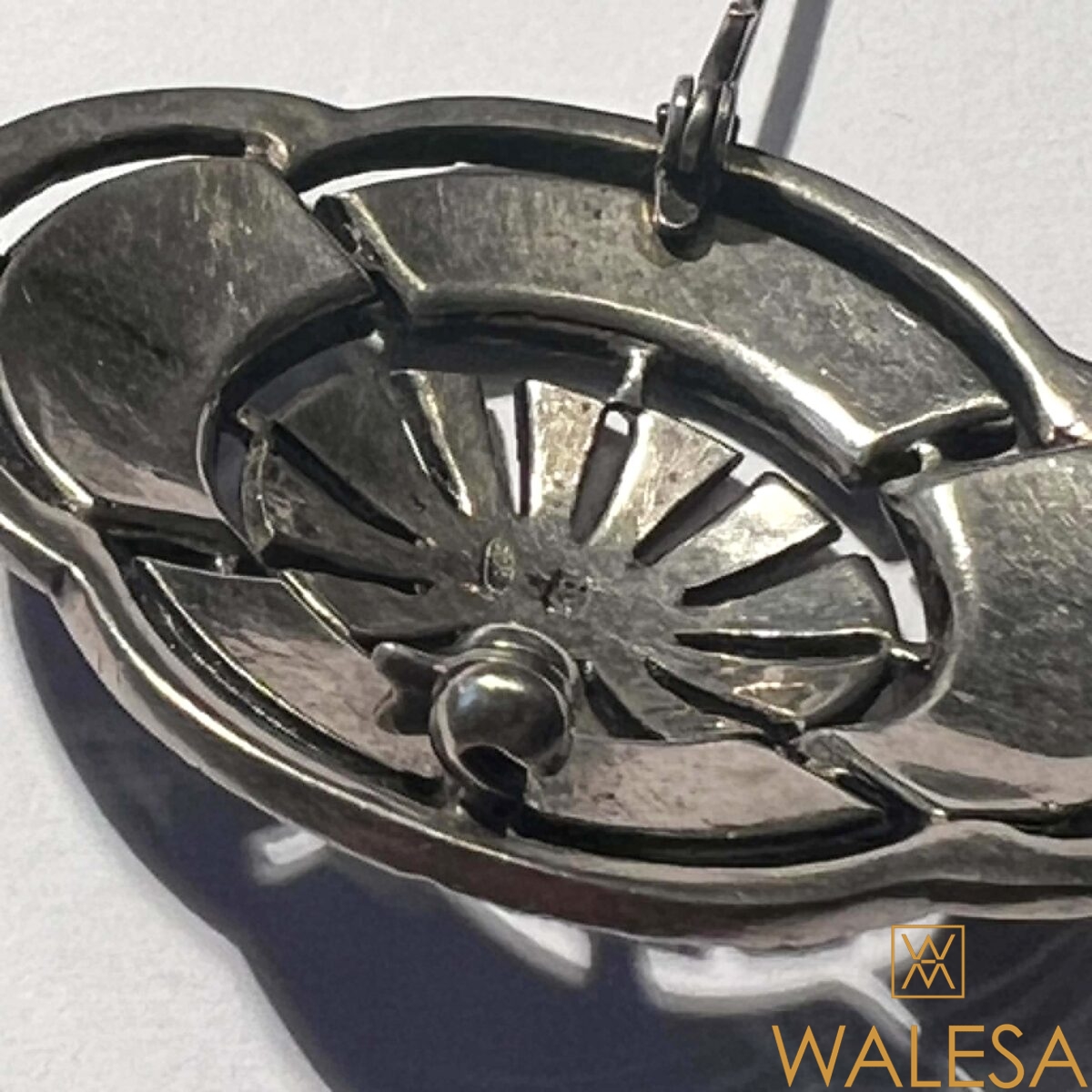 Broche Art-Deco en argent marcassites et barrettes cristal – Image 7