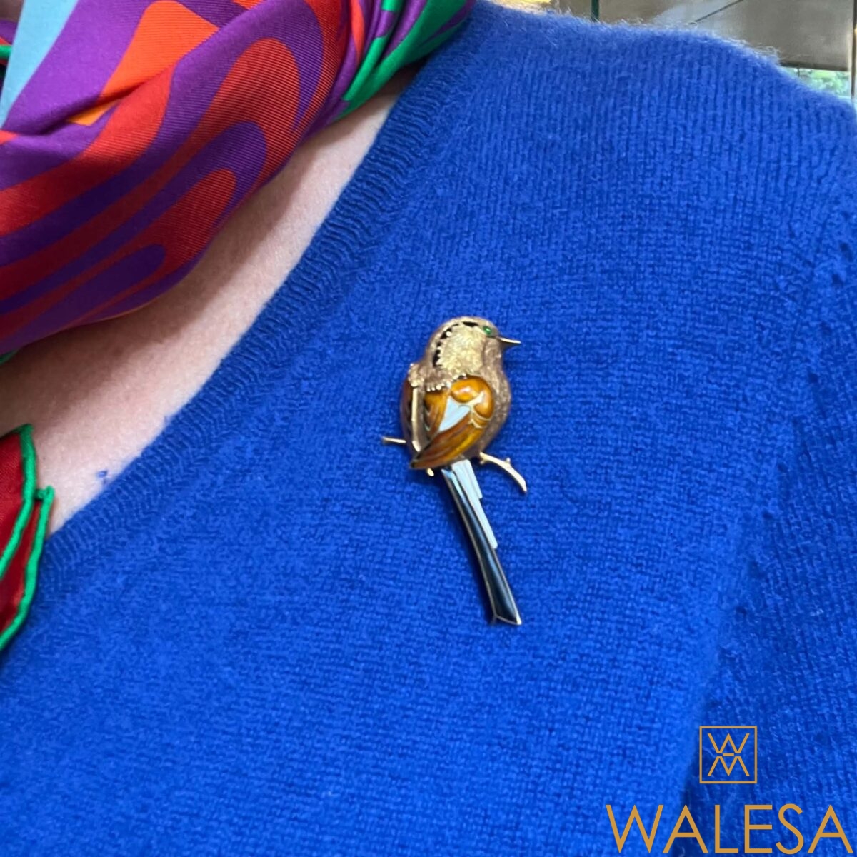 Broche oiseau or 18k et émaux – Image 2