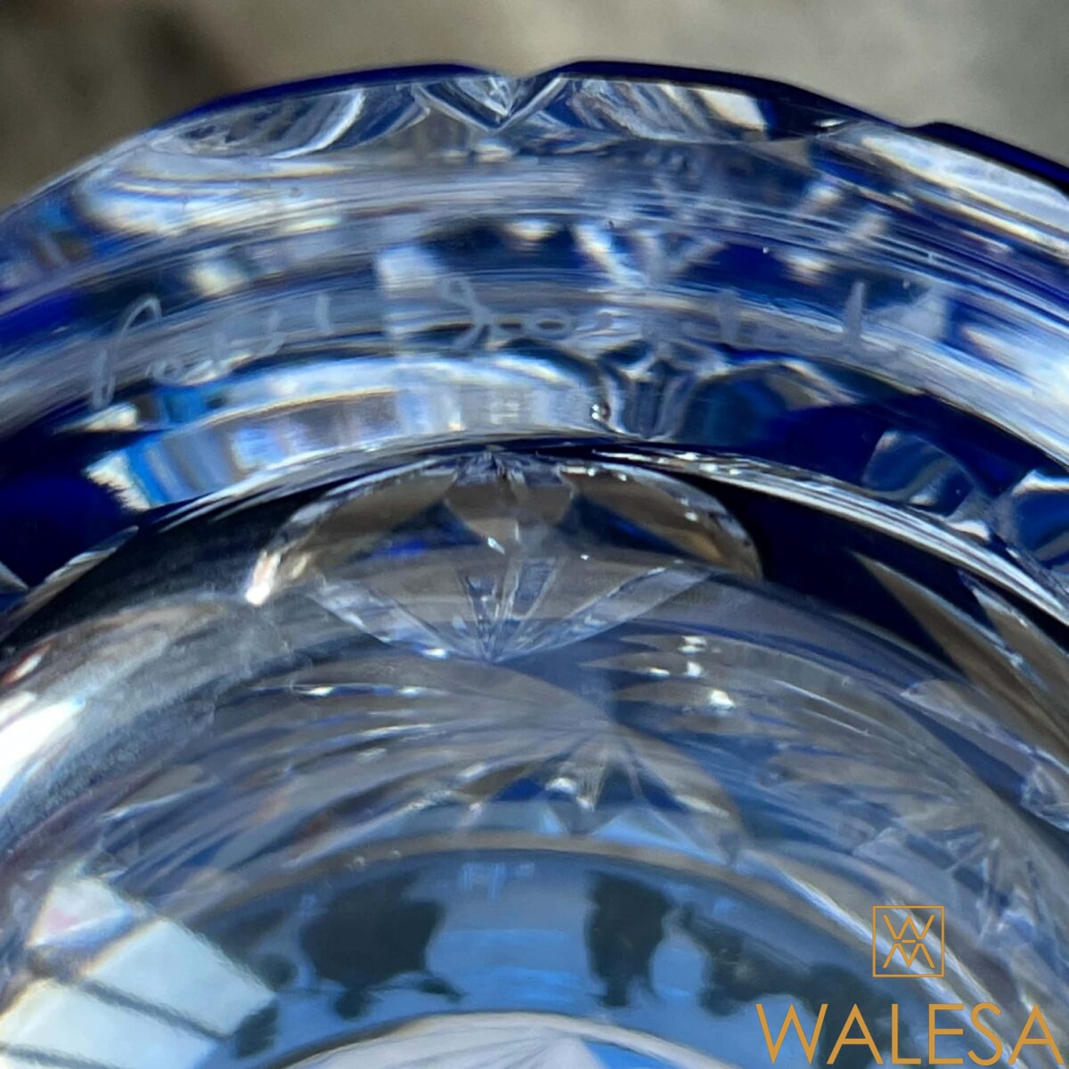 Cristal du Val Saint Lambert vase modèle “Aventin” créé par Hubert Léga – Image 9